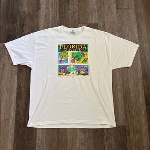 Vintage Neon Florida Sea Life Graphic Tee Shirt